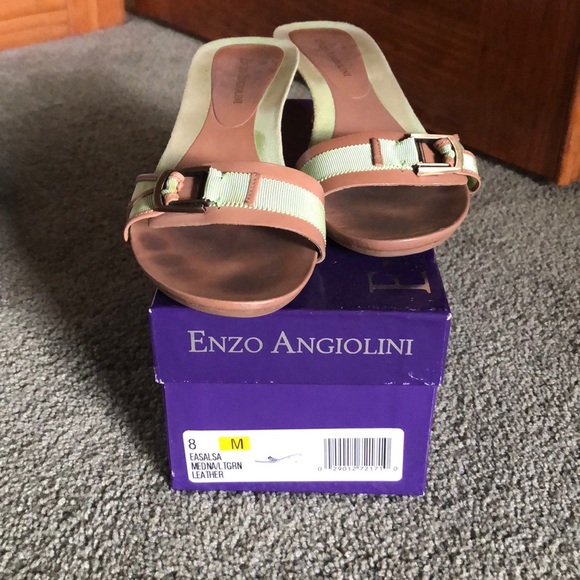 enzo angiolini kailee buckle strap kitten heel